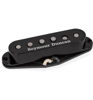 SCOOPED STRAT NECK BLACK