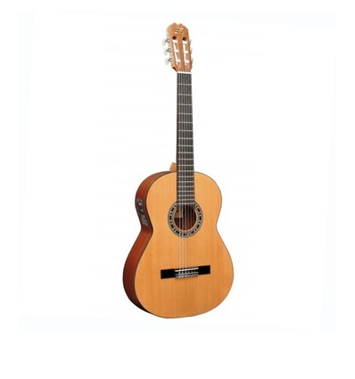GUITARRA CLÁSICA ADMIRA MÁLAGA ELECTRIFICADA FISHMAN SERIE CONSERVATORIO 